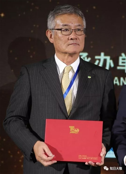 平野耕太郎社长获得全球工程机械产业年度贡献奖