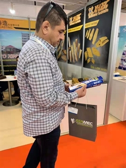 第2届泉州国际工程机械展“迪拜国际工程机械展”国际釆购商邀请推广-11